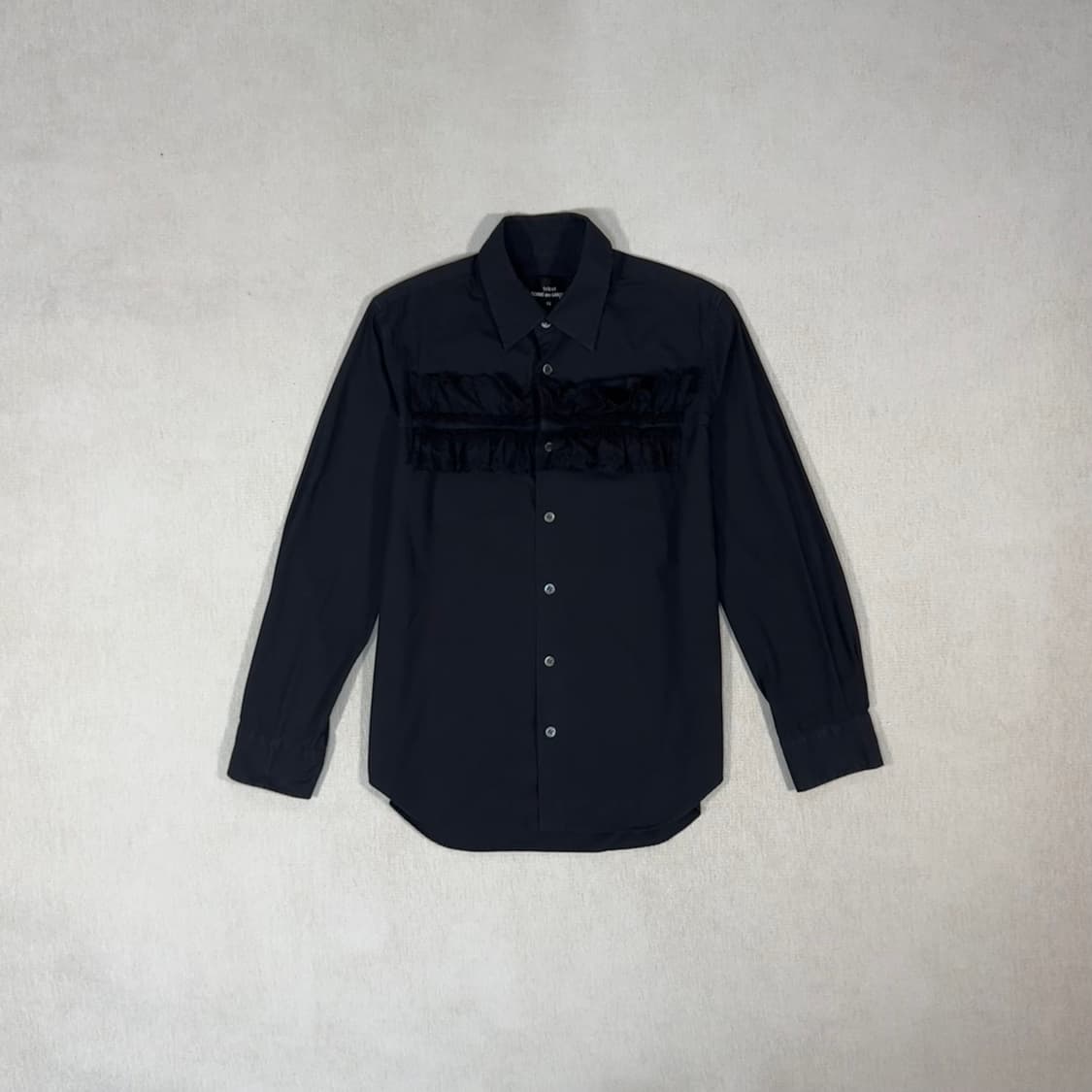 Ruffle Black Shirt  상품이미지1