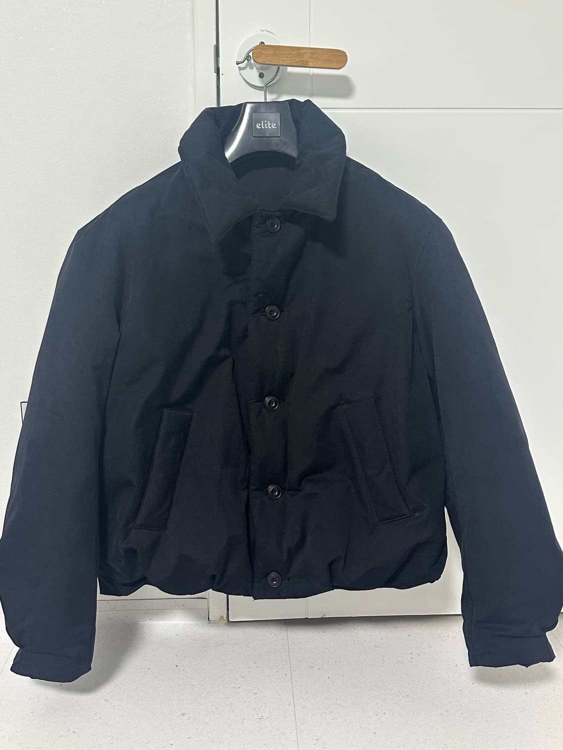 쿠어 미니멀 카라다운 자켓 L사이즈 상품이미지2