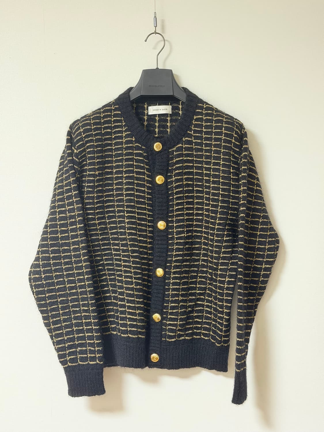 Ernest W Baker 블랙 금장 가디건 상품이미지3