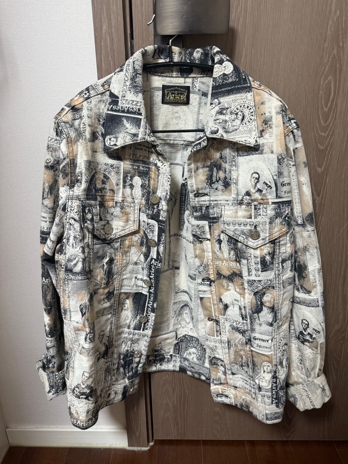 aries 프린트 자켓 상품이미지1