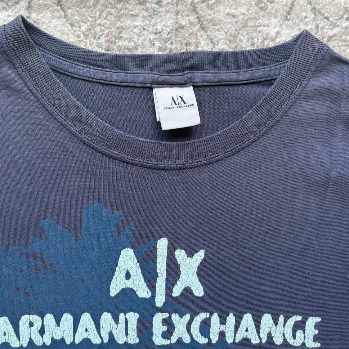 Armani Exchange Paradise Graphic Tee 상품이미지3