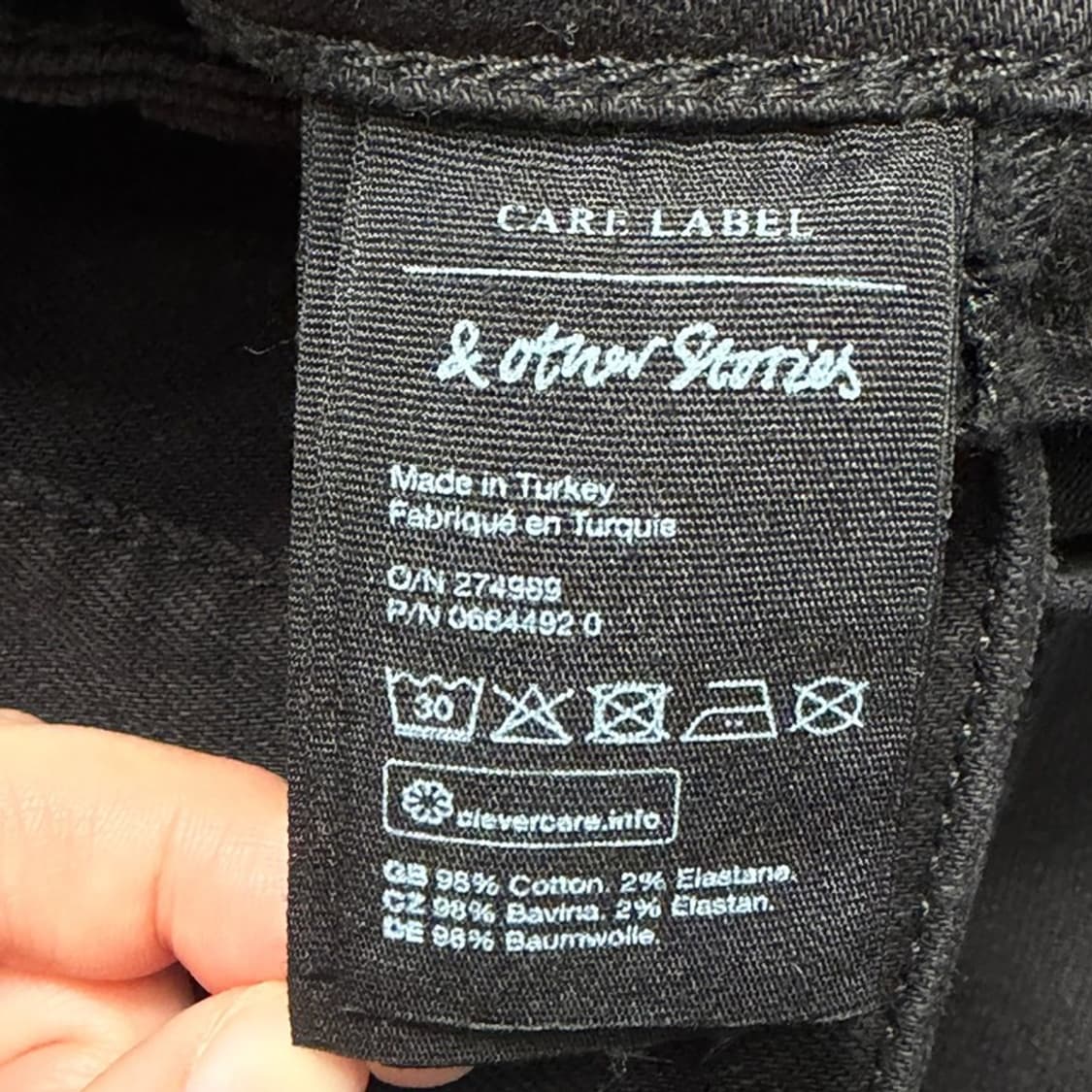 앤아더스토리즈 플레어 패치 포켓 진 블랙 24 상품이미지4