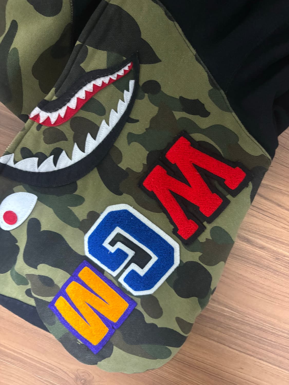 베이프 샤크후드 퍼스트 원카모 새상품 상품이미지2