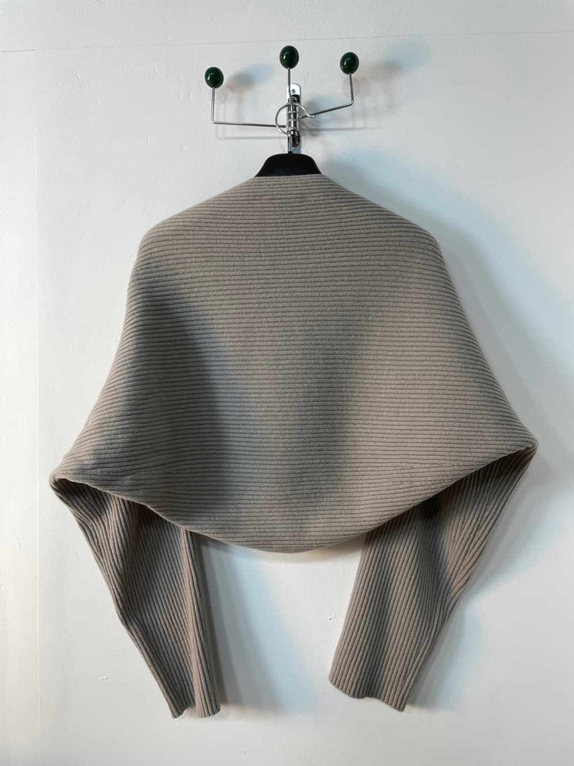 아모멘토 니트 볼레로 가디건  상품이미지2