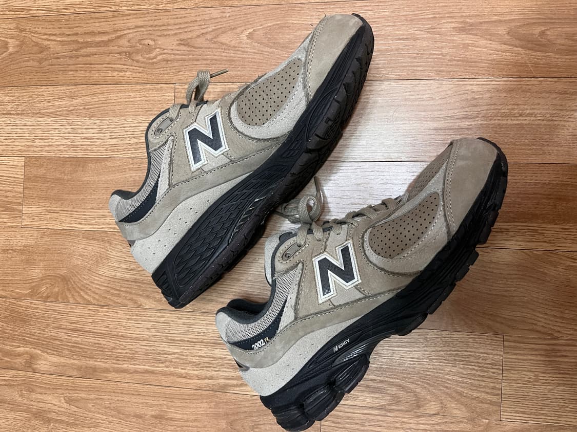 뉴발란스 2002r 255 상품이미지3