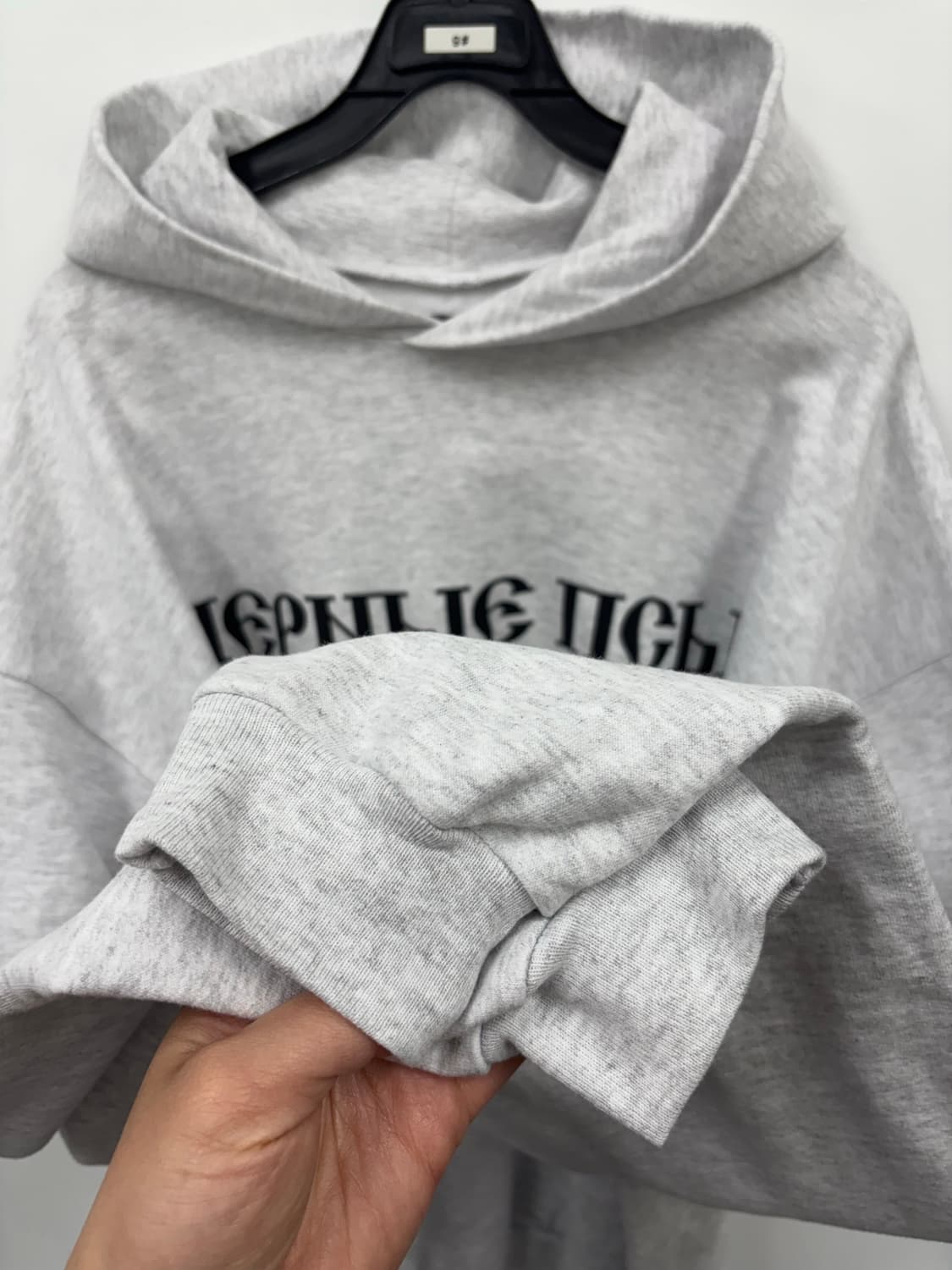 크림)이지 x 고샤 루브친스키 후드티  상품이미지4