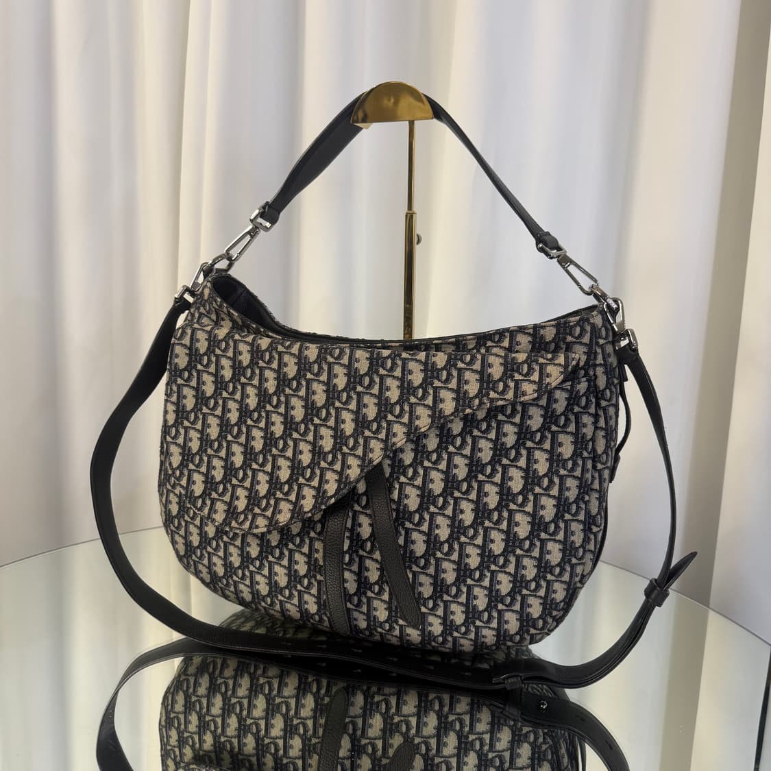 디올 오블리크 새들 소프트백 라지 상품이미지4