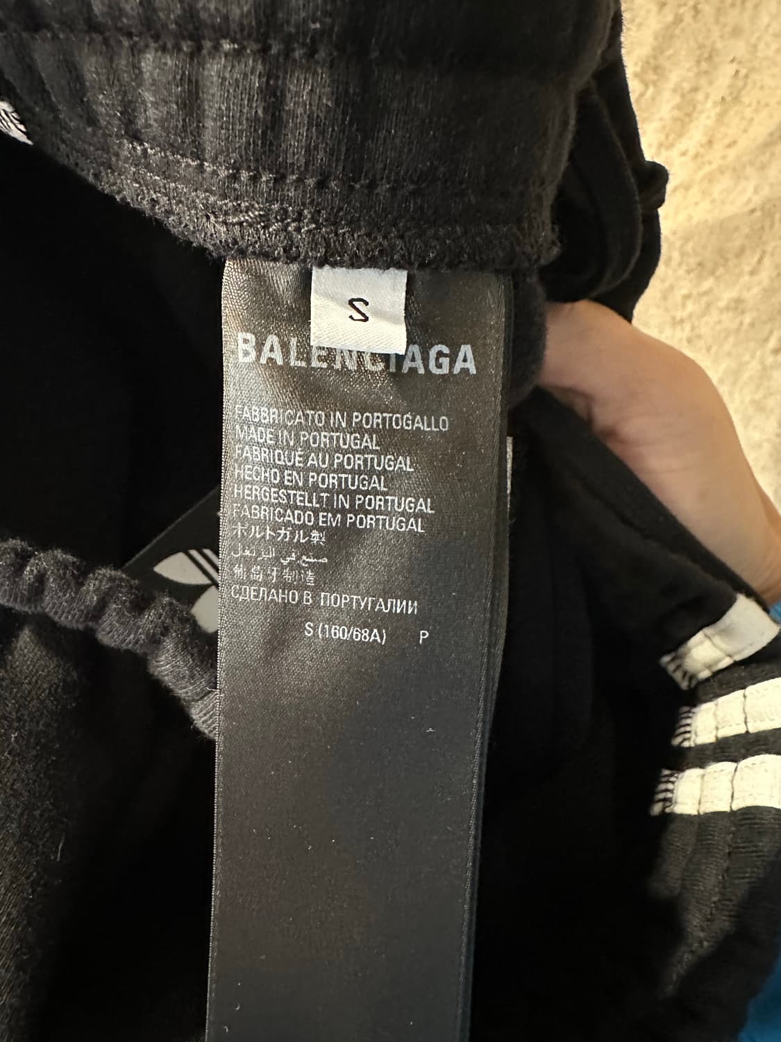 발렌시아가 x 아디다스 로고 팬츠 상품이미지4