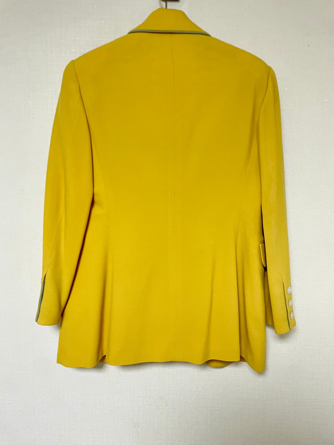 에르메스 옐로우 울 블레이저 44 정품 상품이미지2