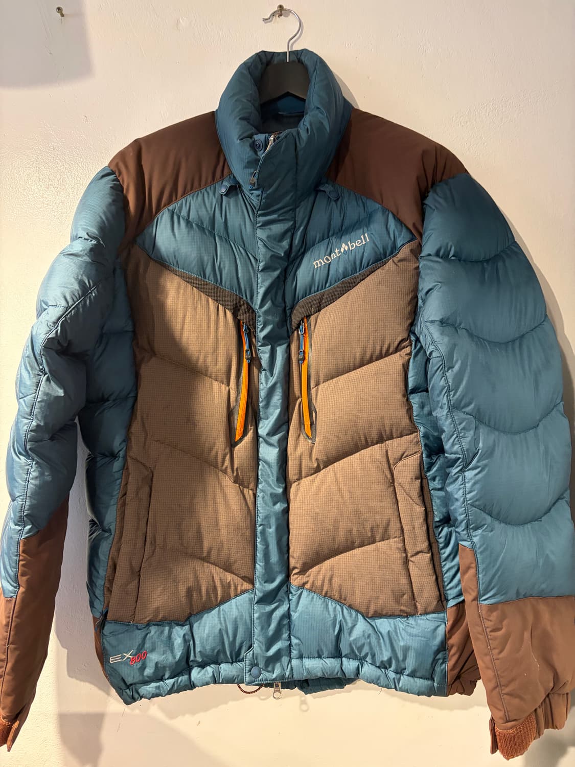 몽벨 패딩 상품이미지1