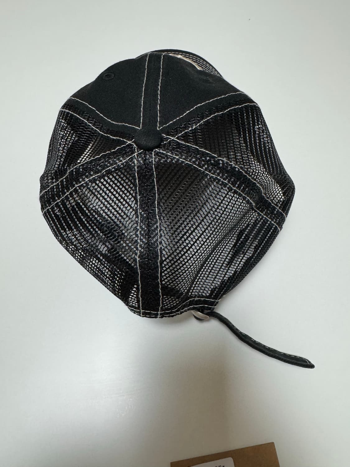 스투시 뉴에라 블랙 트러커 볼캡 모자 판매합니다! 상품이미지4