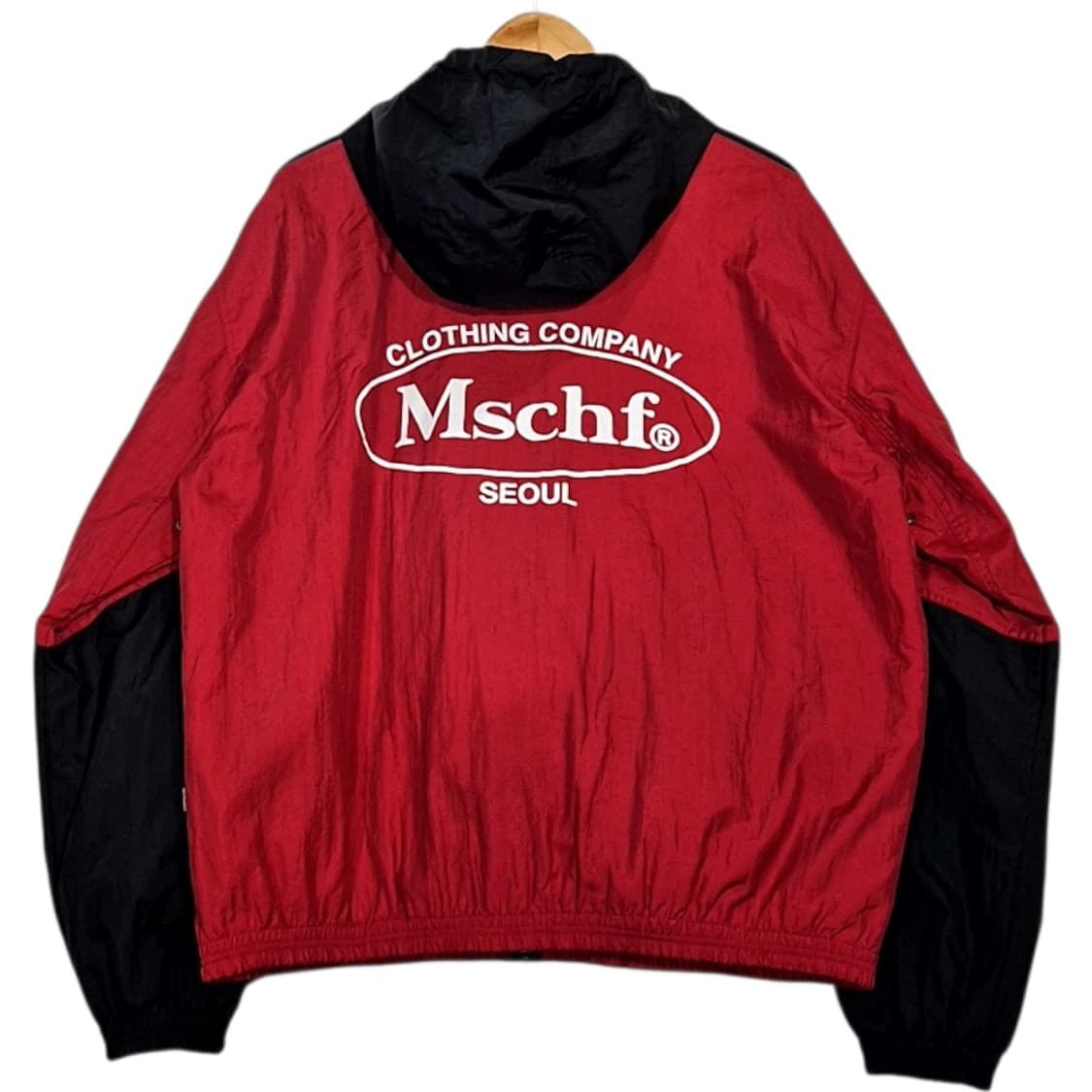 미스치프 빅로고 후드 바람막이 상품이미지1