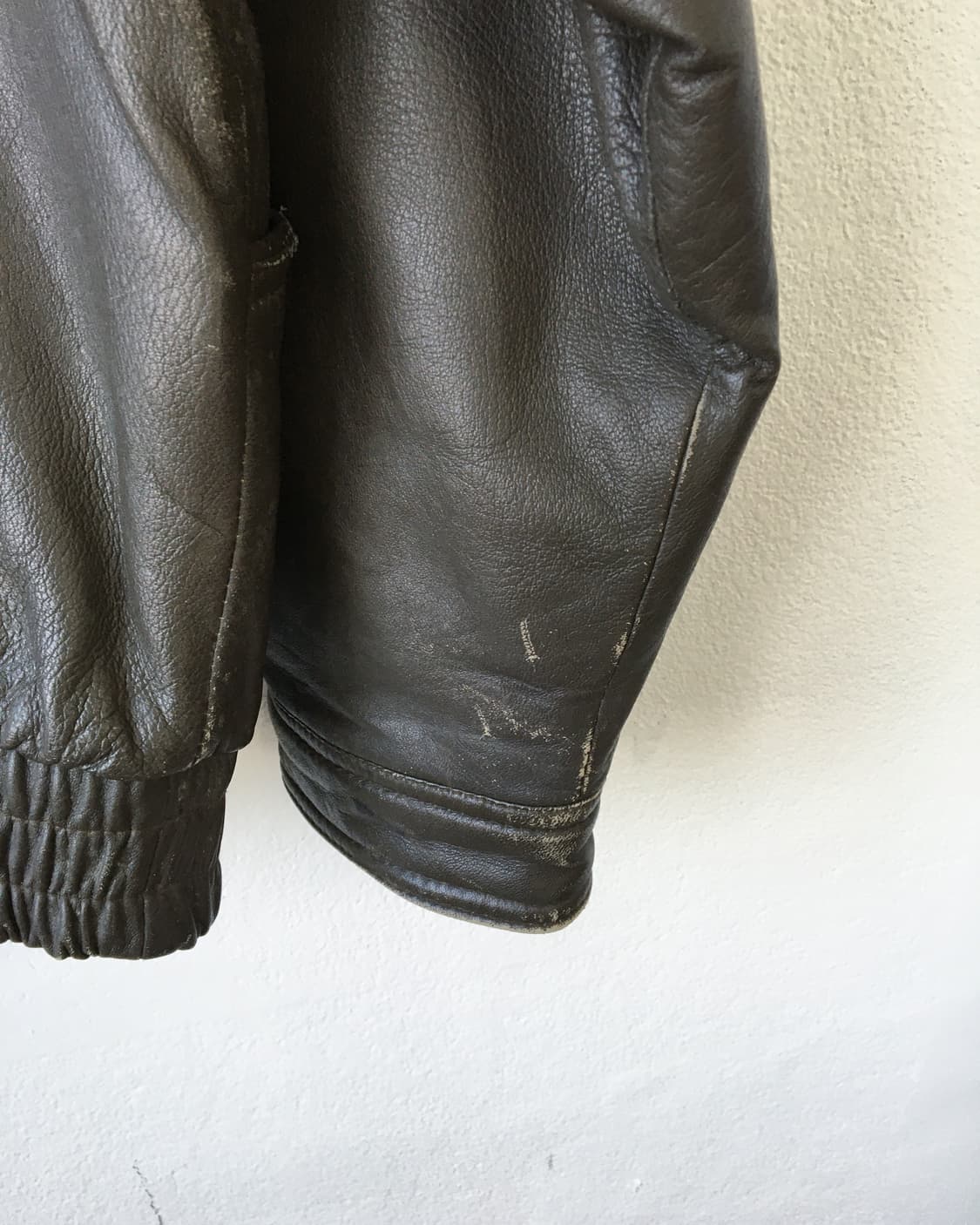 Brown leather bomber jacket 상품이미지4
