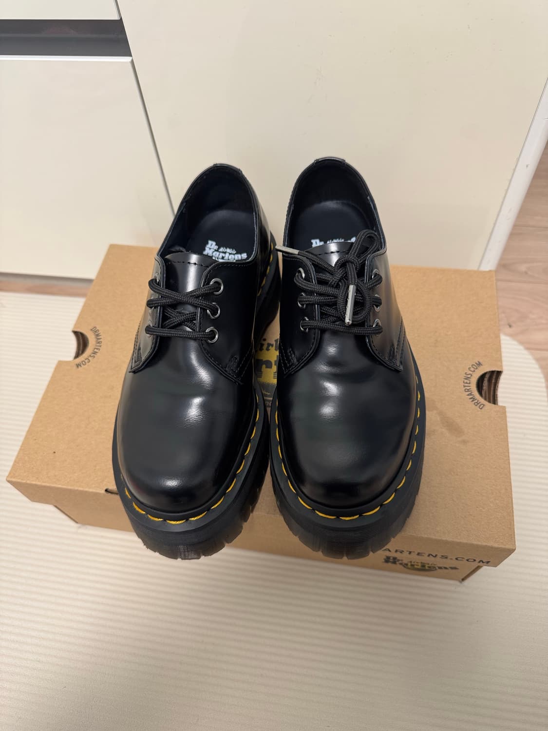 닥터마틴 1461 쿼드 블랙 폴리시드 스무스 230 상품이미지3