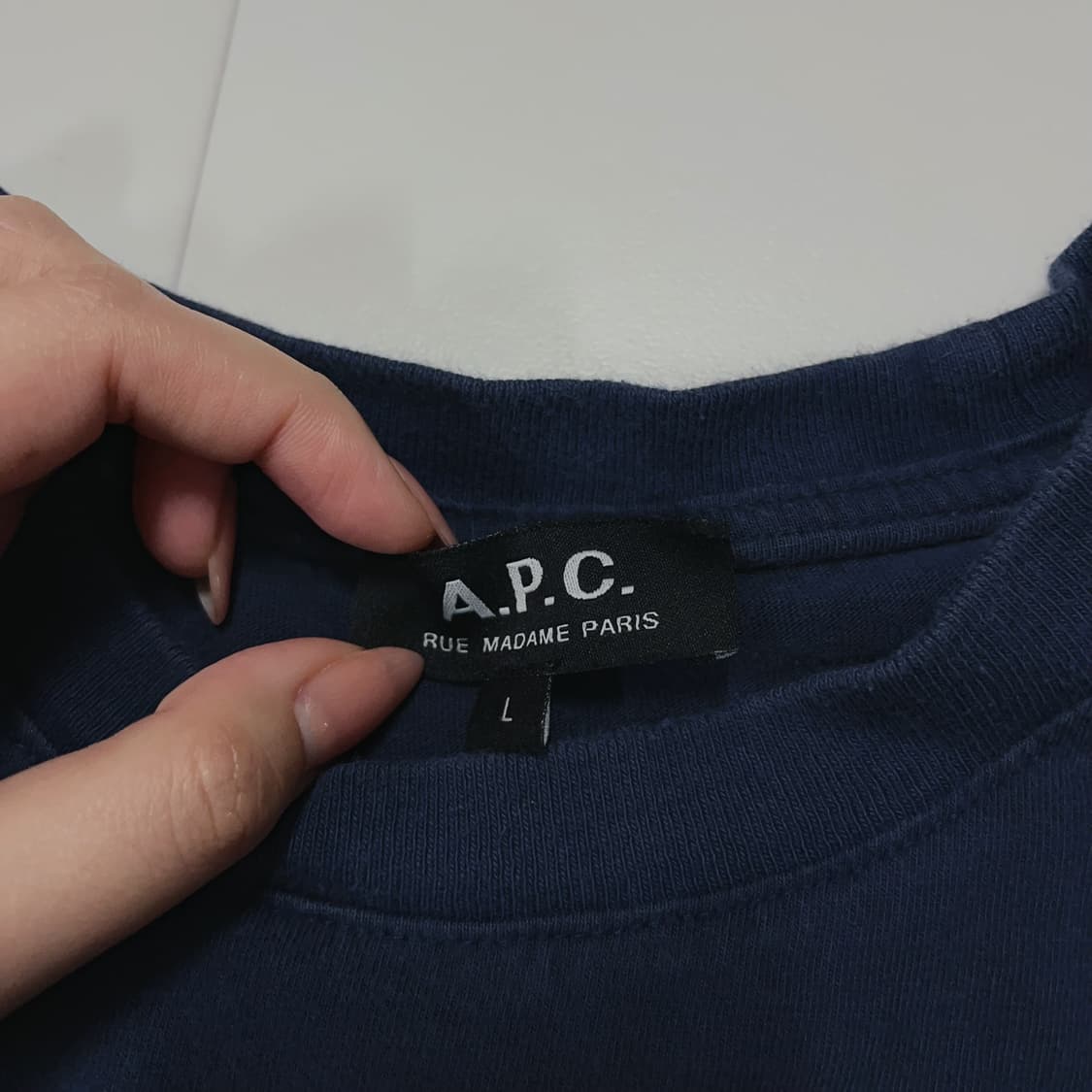 [정품] A.P.C. 네이비 반팔티 [ L ] 상품이미지4