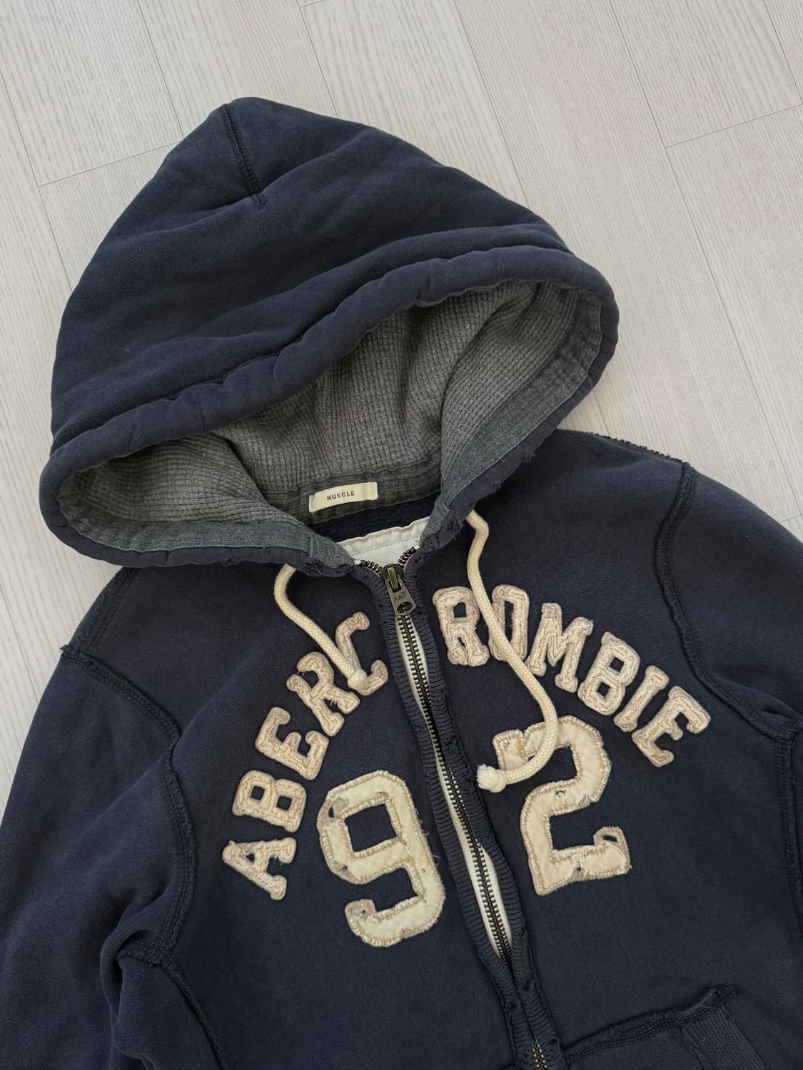 아베크롬비 중앙 자수로고 헤비코튼 네이비 후드집업 상품이미지6