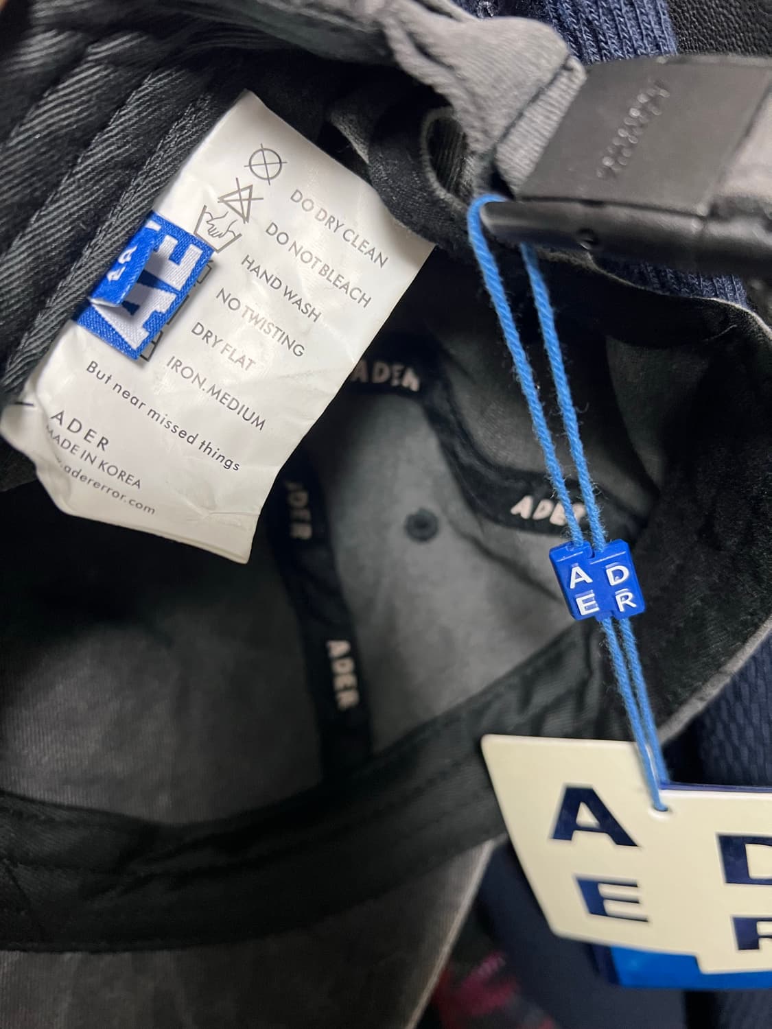 아더에러 메종 볼켑 상품이미지3