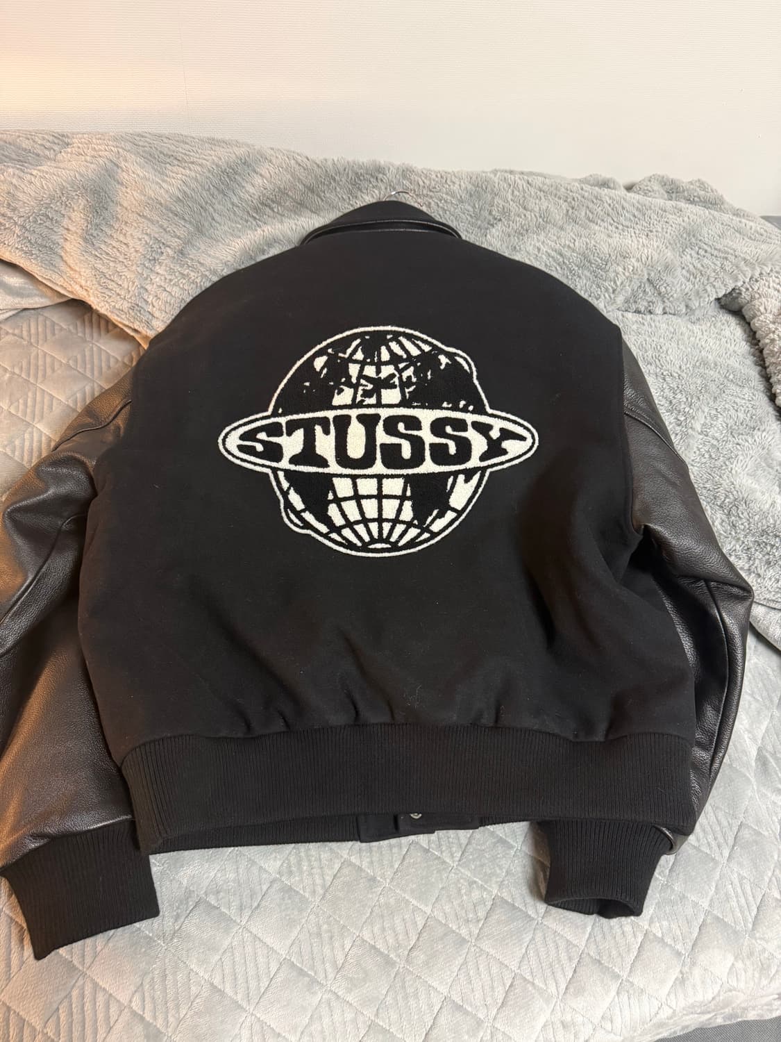 스투시 글로브 바시티 XL 상품이미지2