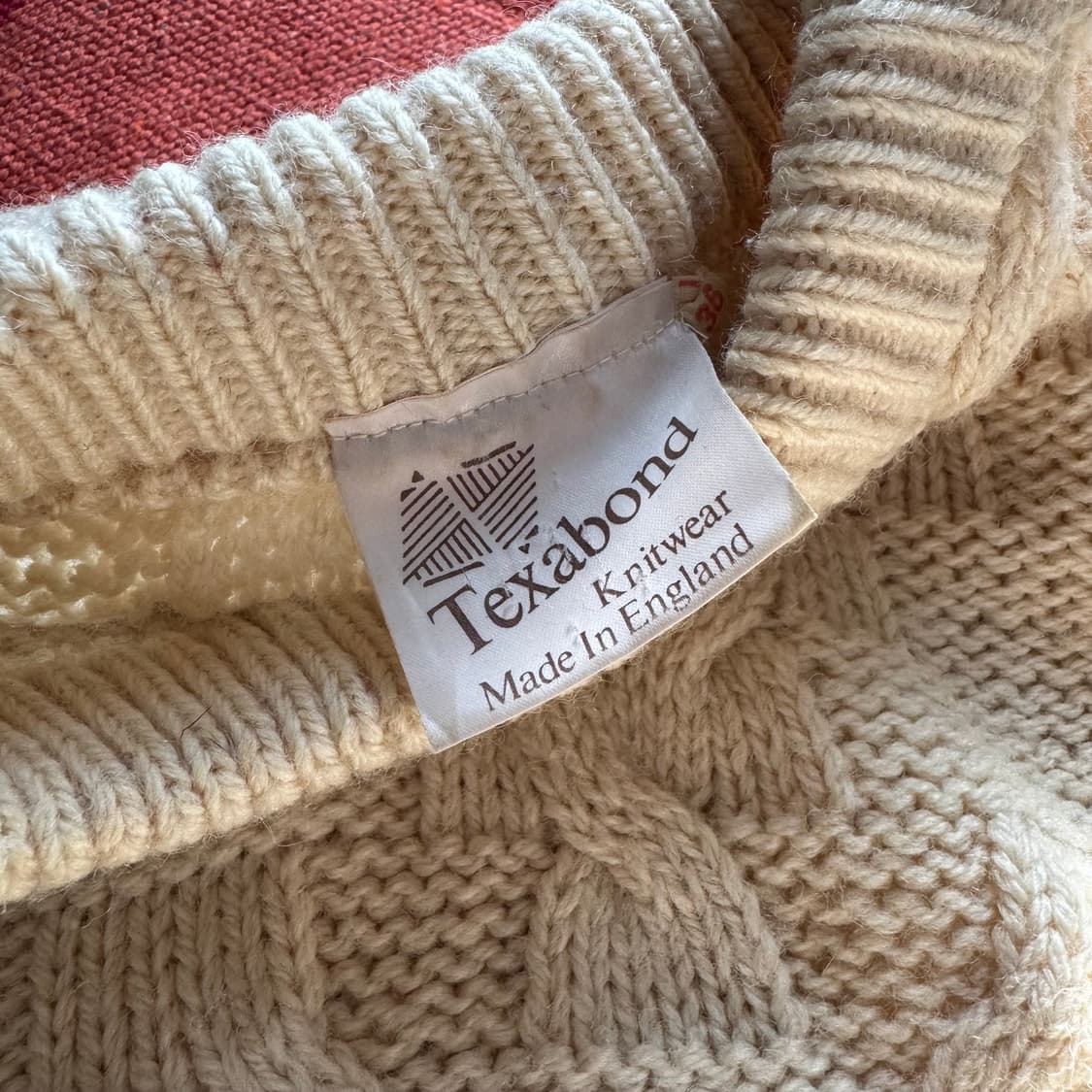 England made 아이보리 크림 헤비 울 꽈배기 도톰 니트 스웨터  상품이미지4