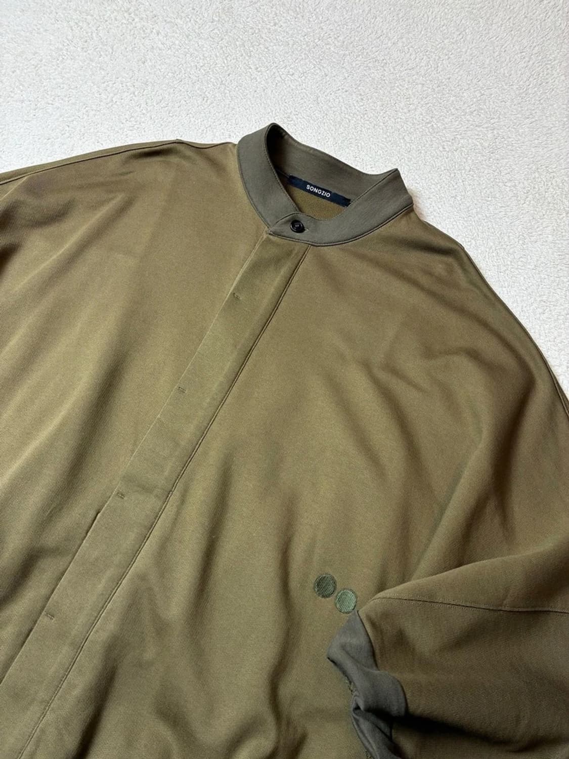 지오송지오 오버핏 버튼 스웻 맨투맨 PN7907 상품이미지2