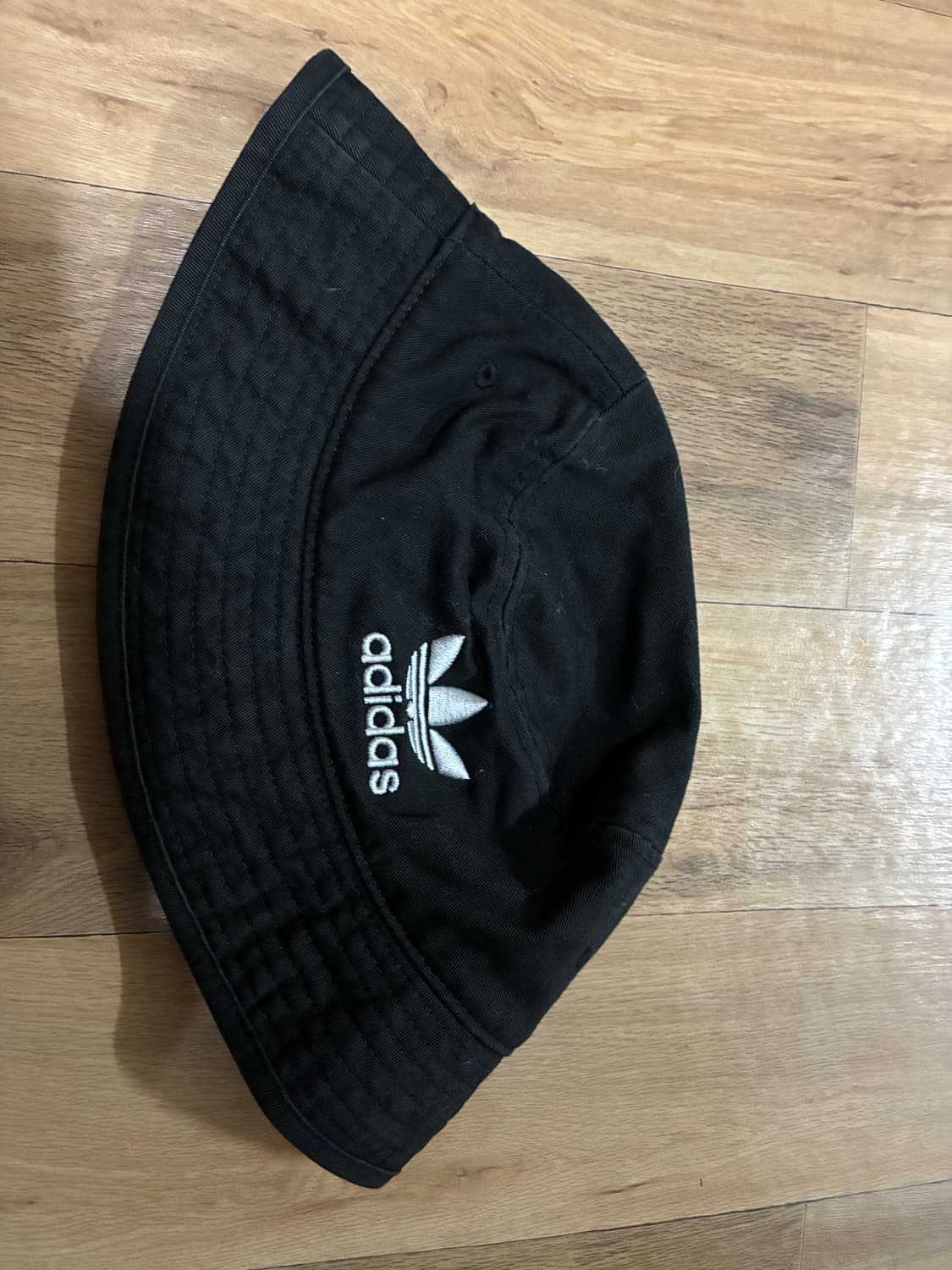 아디다스 버킷햇 상품이미지2