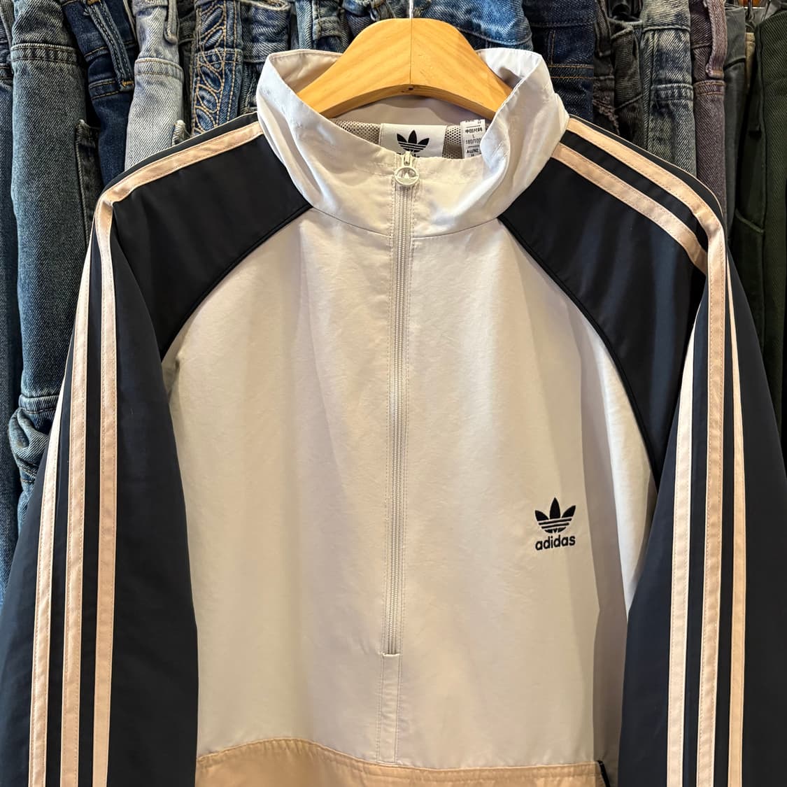 아디다스 우븐 아노락 반집업 웜업 상품이미지3