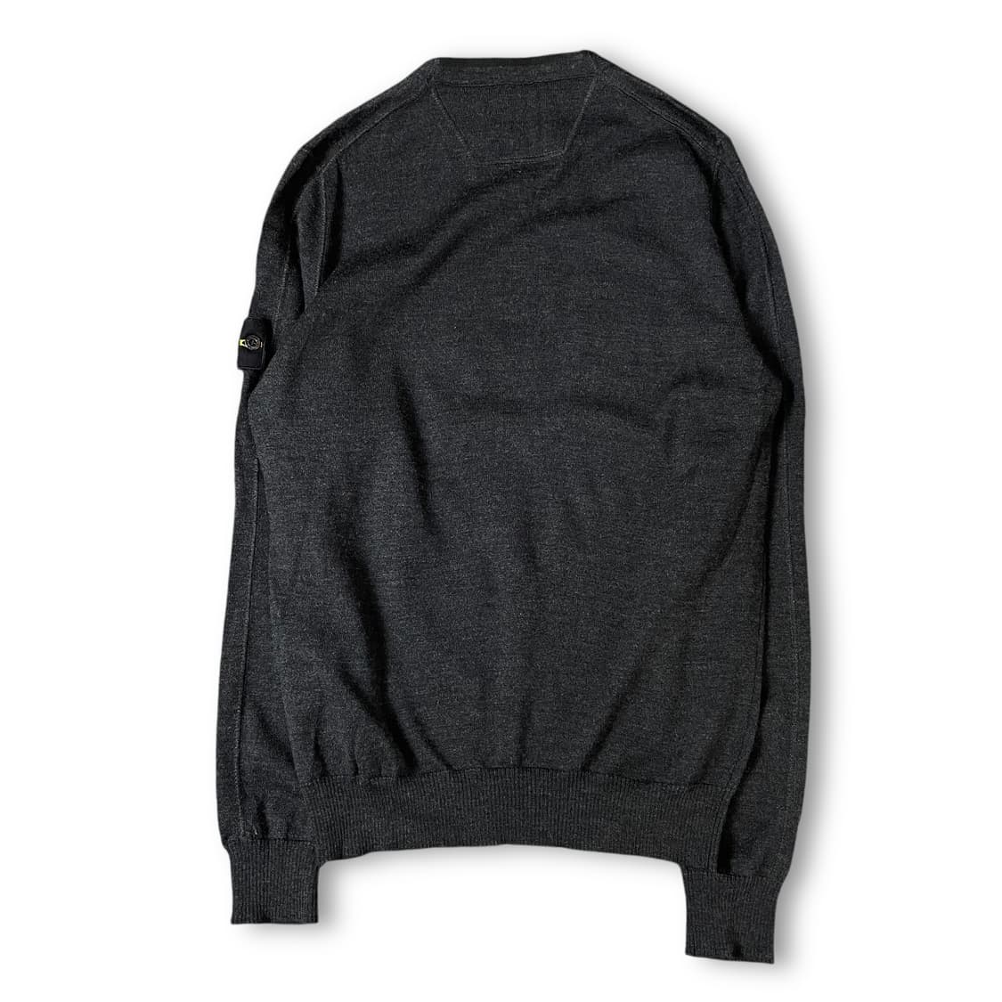 스톤아일랜드 차콜 와펜 라운드넥 긴팔 니트 L 상품이미지2