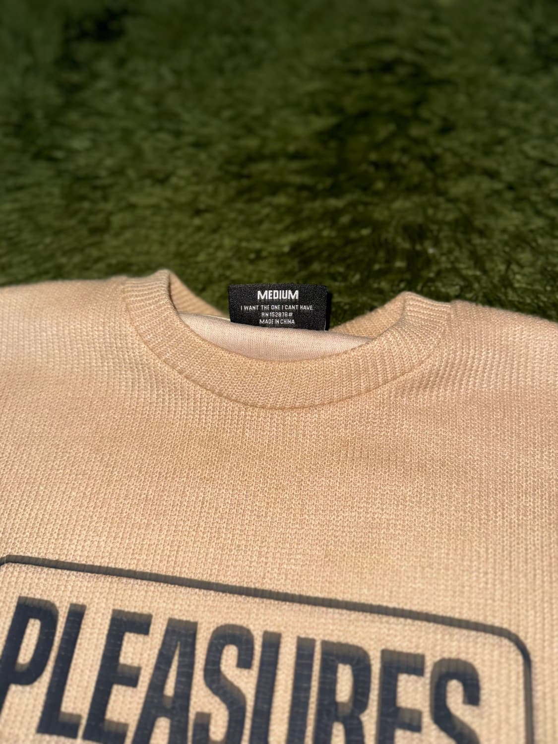 [M] Pleasures 플레져스 프레스노 크랙 로고 릴렉스핏 니트 상품이미지4