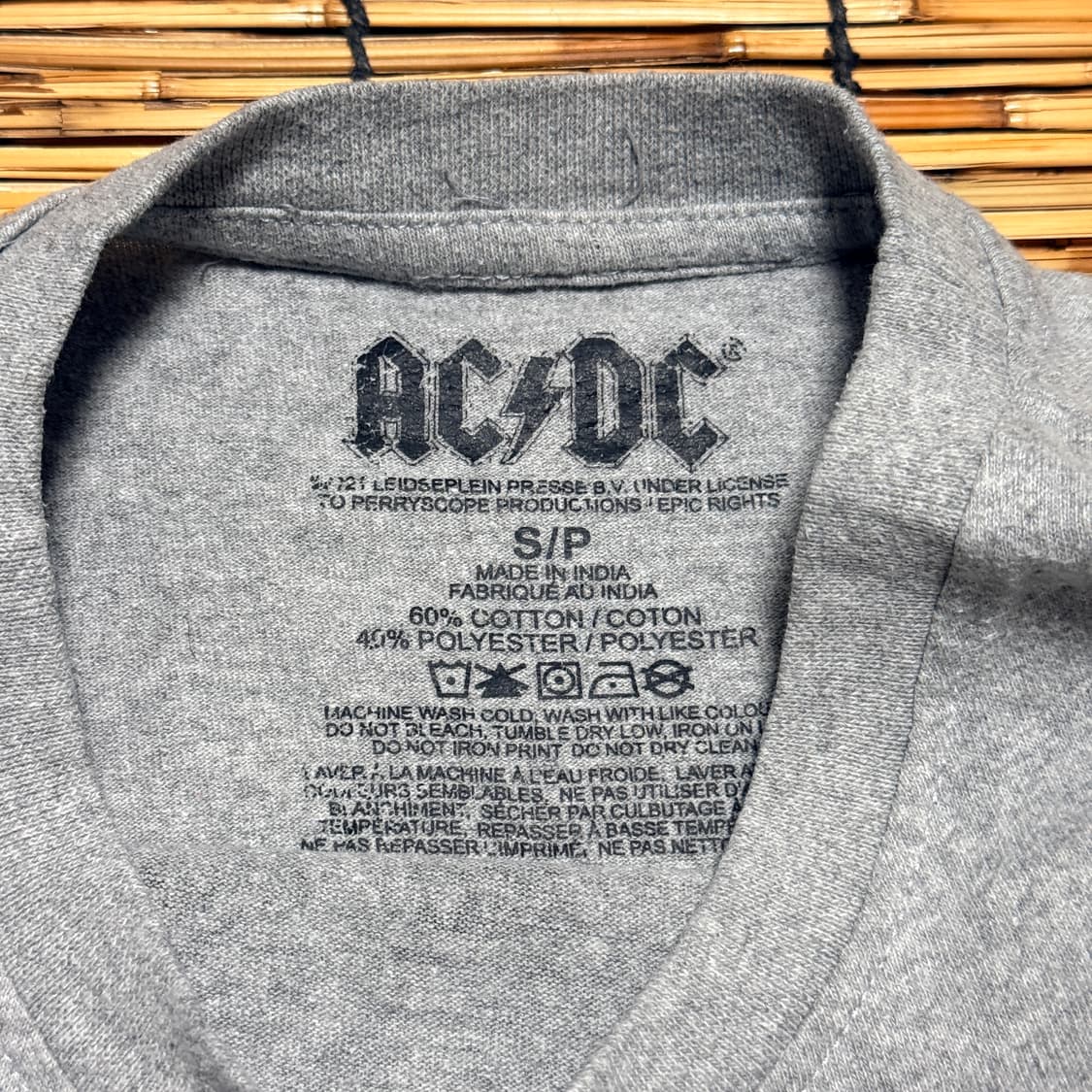 AC/DC 백인 블랙 투어 정식 반팔 티셔츠 s 상품이미지5