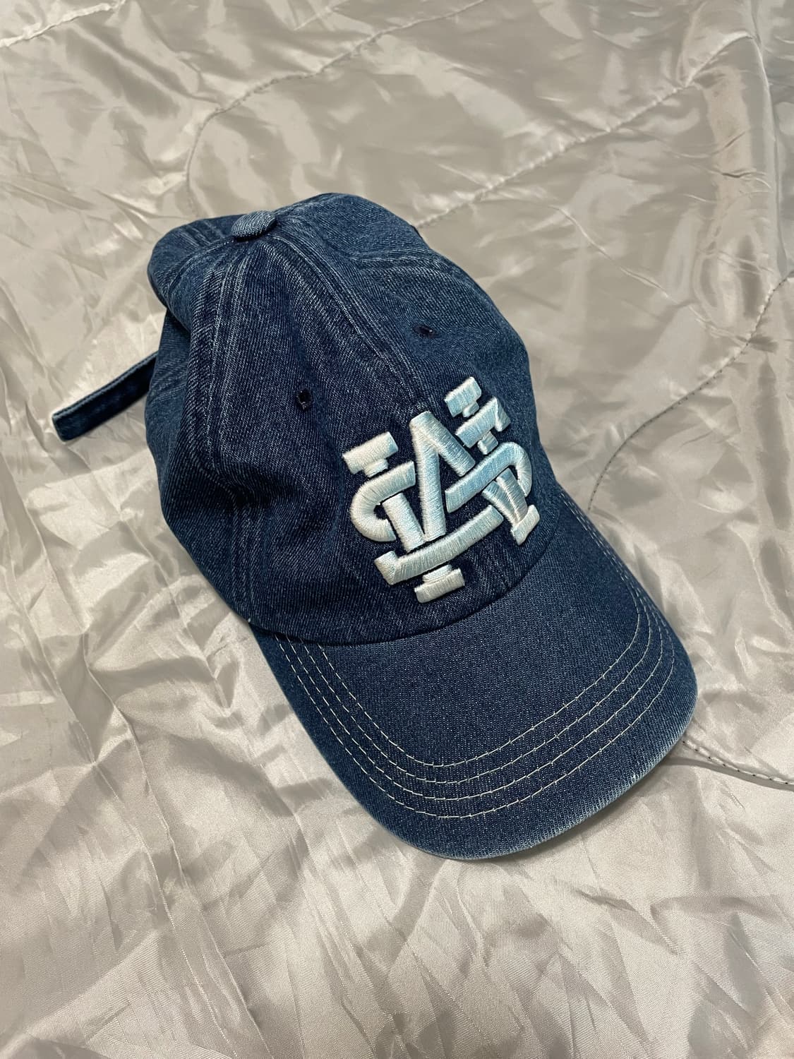 위캔더스 모자 팝니다 상품이미지1