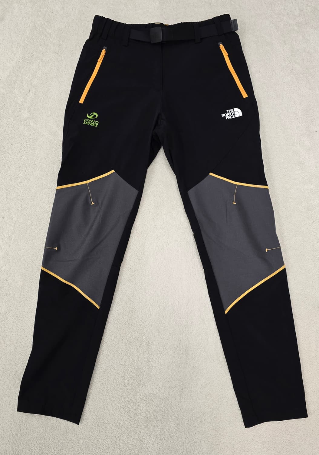 노스페이스 여성 아웃도어바지.새상품급.   
싸이즈 26 상품이미지1