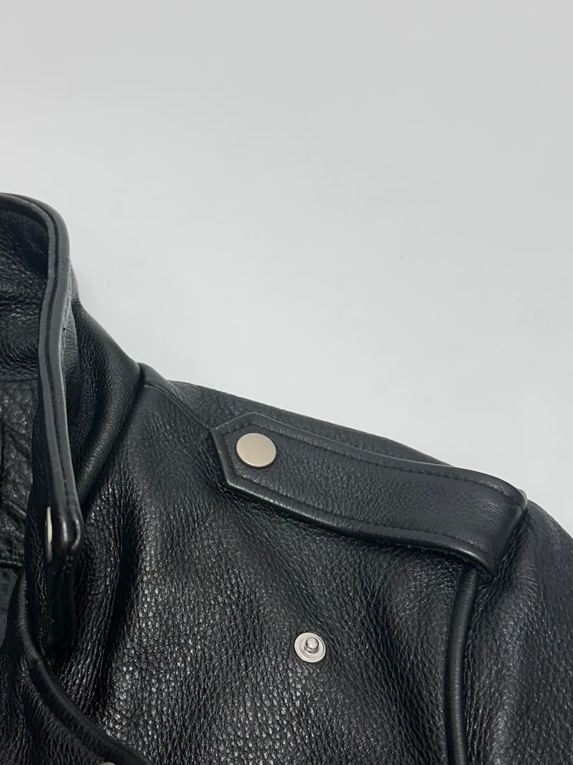 비바스튜디오 소가죽 라이더자켓 상품이미지7