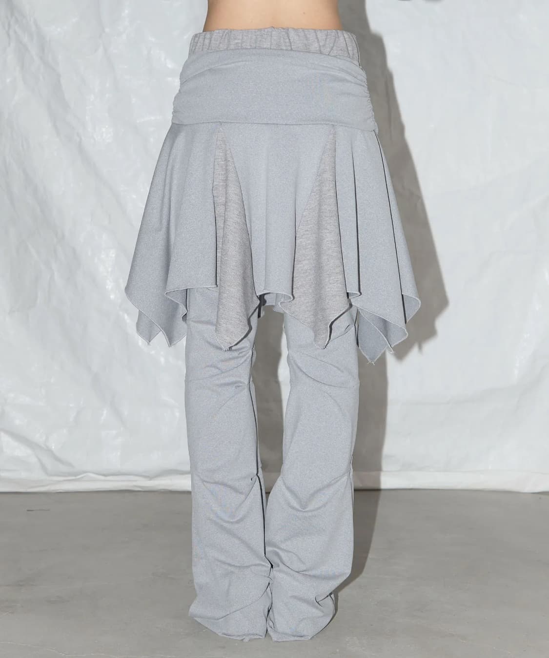 팬시클럽 언발란스 스커트 레이어드 핀턱 팬츠 그레이 상품이미지2