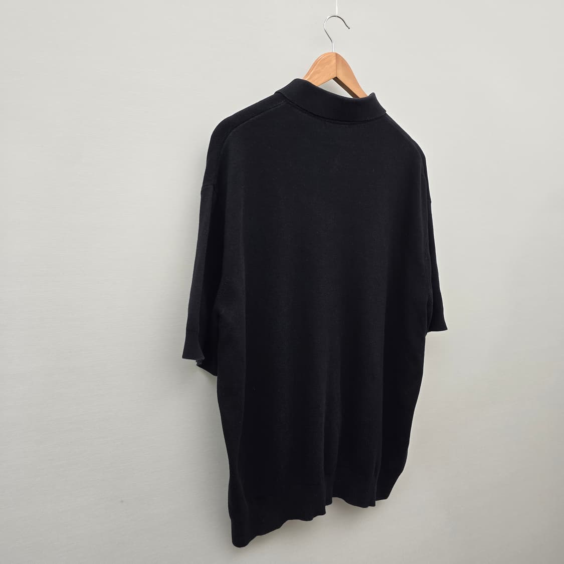 COS 코스 블랙 반팔 카라티 상품이미지6