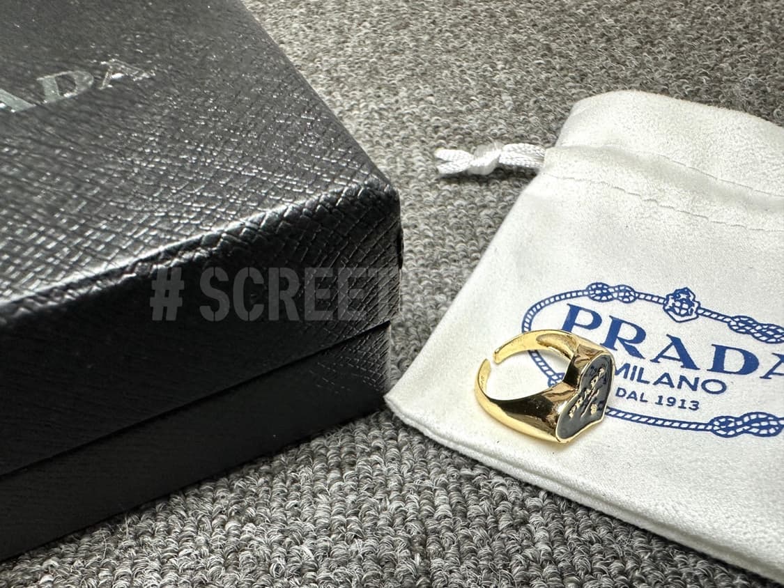 프라다 하트 반지 블랙 상품이미지9