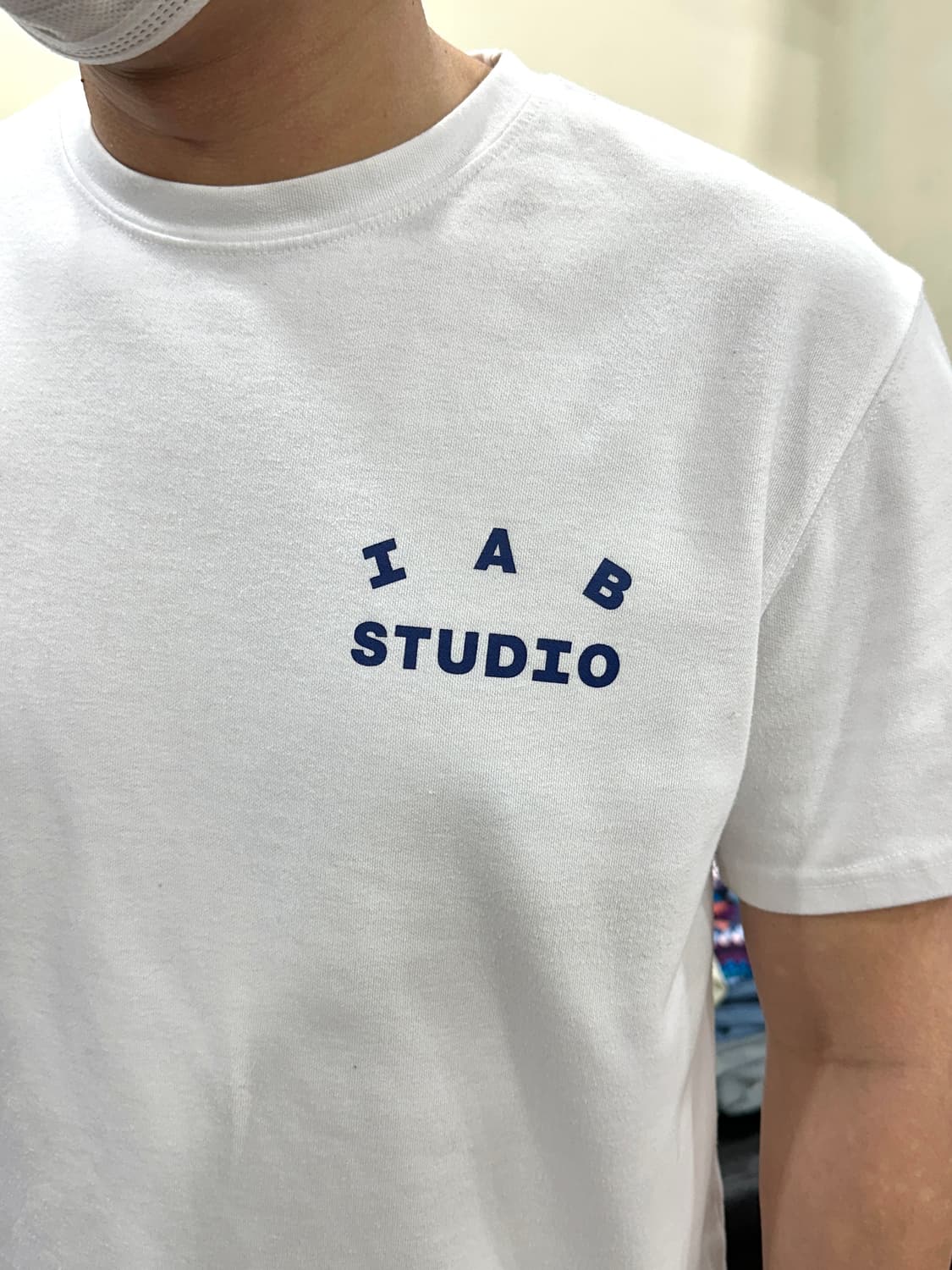 아이앱스튜디오 화이트 반팔셔츠 L 상품이미지4