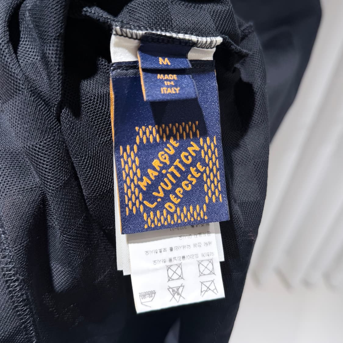 (S+/M) / 루이비통 코튼 피케 폴로 자수 LV 패치 카라 반팔 블랙 상품이미지6