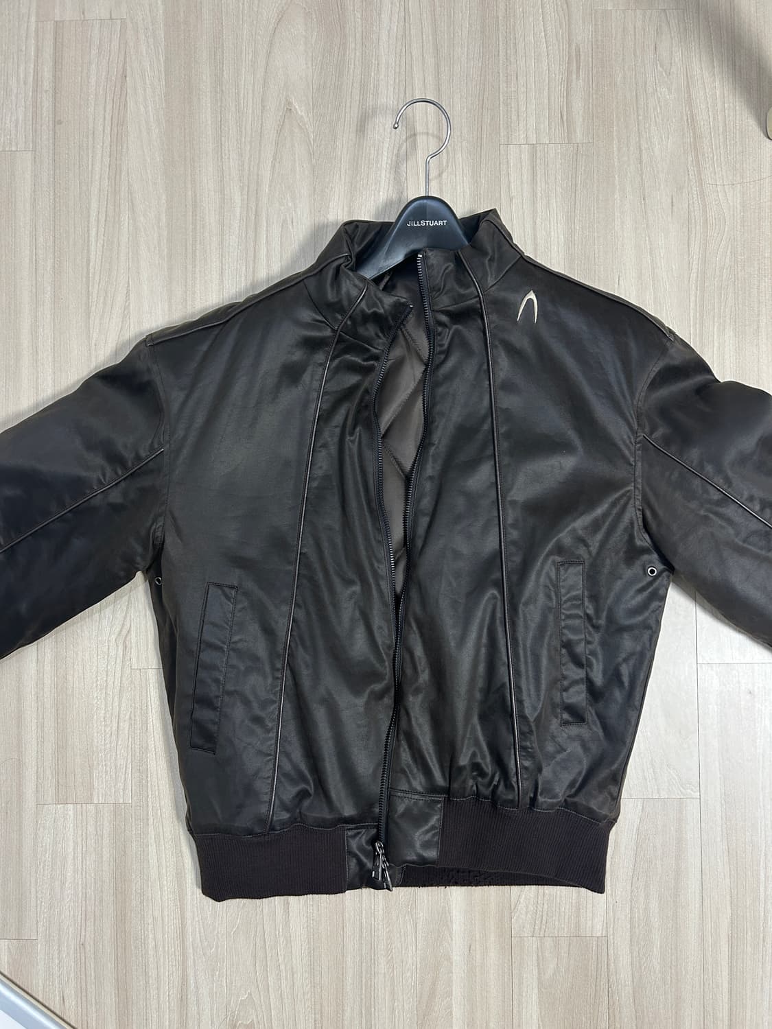 아캄 Piping Leather Blouson (Brown) 상품이미지1