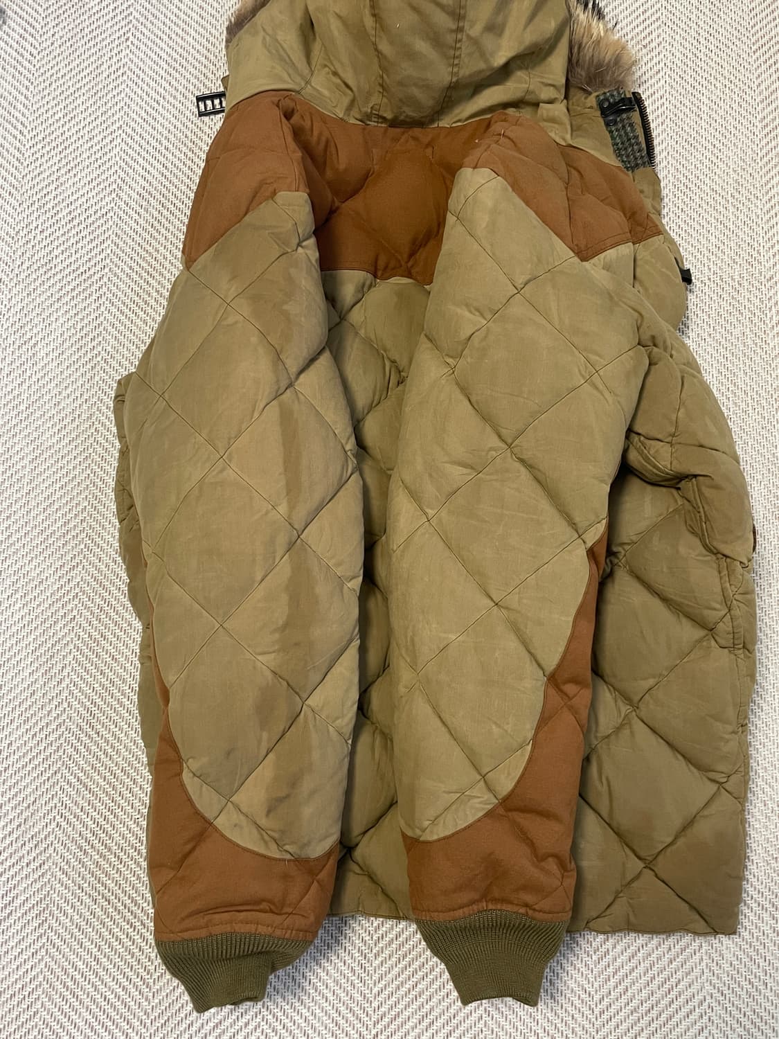 나이젤 카본 x 에디바우어 패딩 J03260 상품이미지10