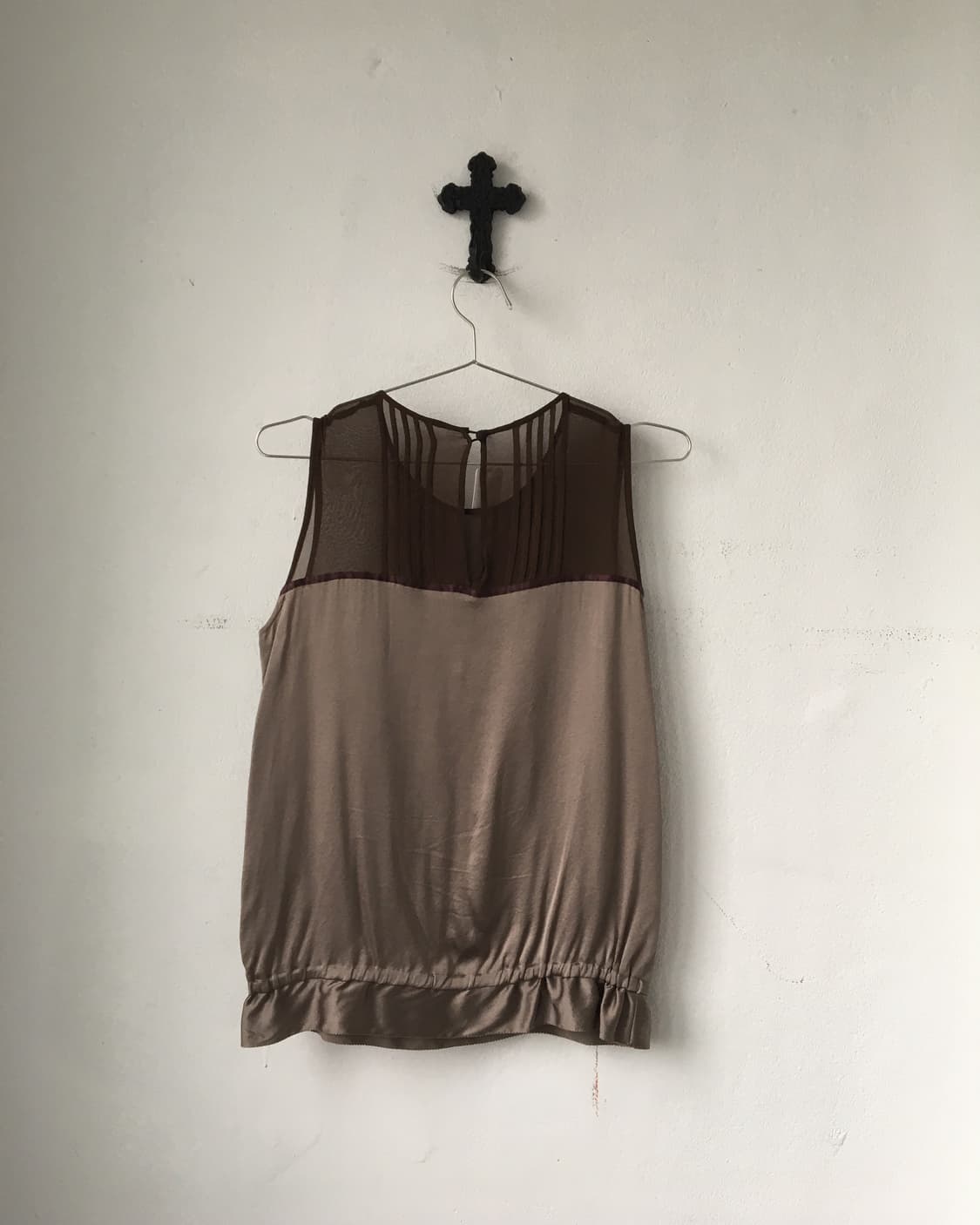 Glossy layered sleeveless 상품이미지3