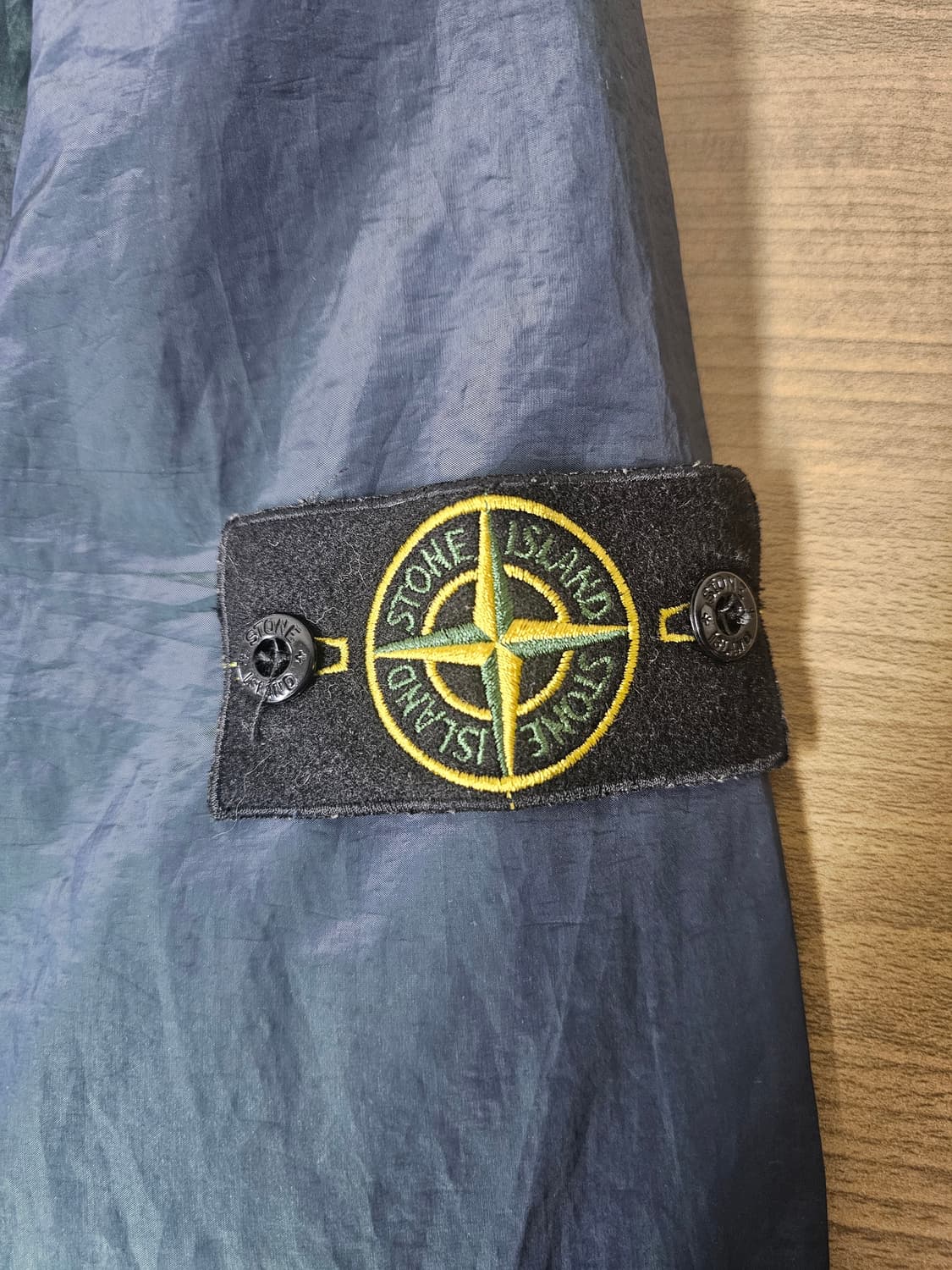 스톤아일랜드 NYLON METAL WATRO COLOUR WEFT 자켓 상품이미지4