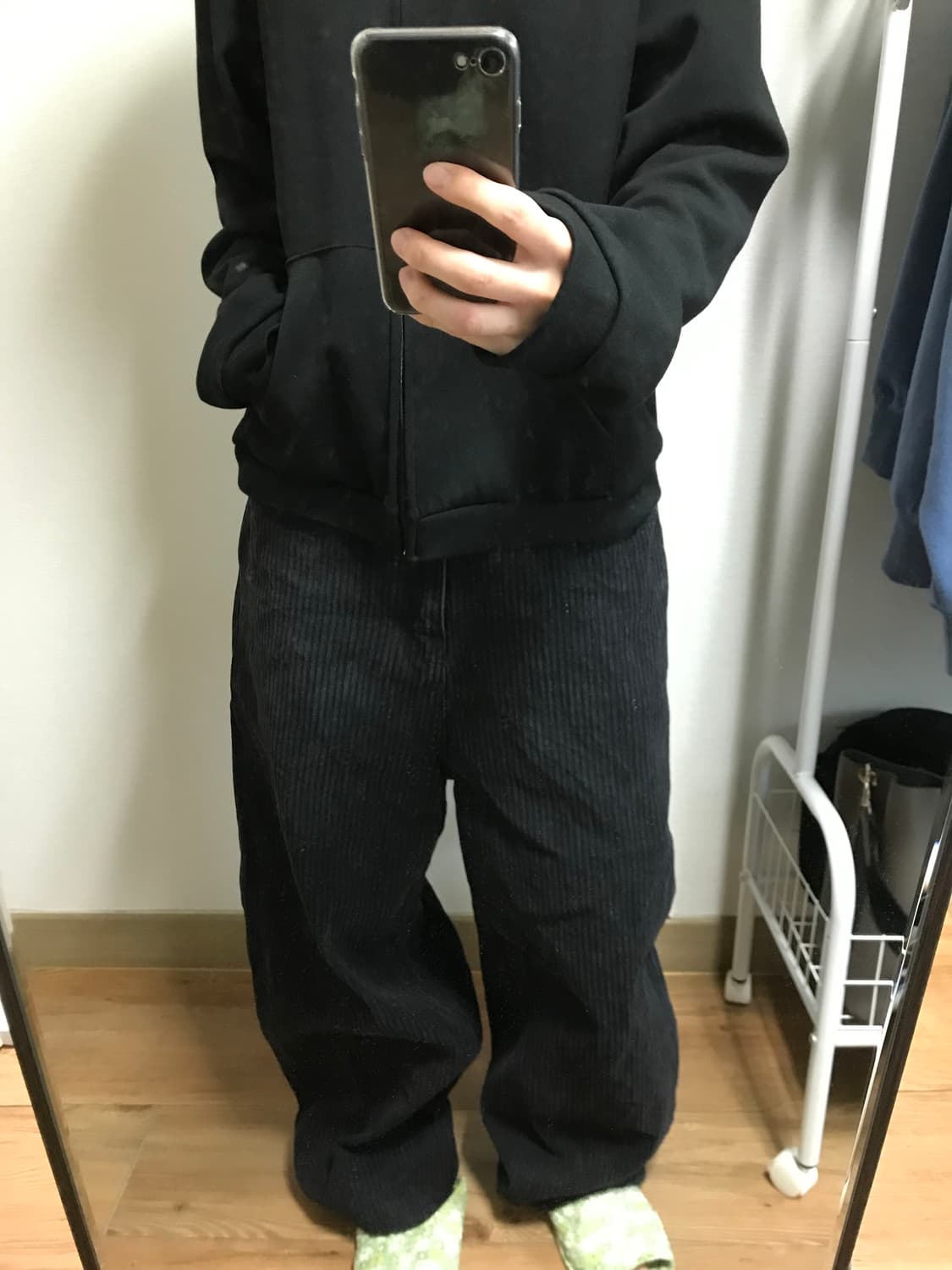 스트라이프 블랙팬츠 상품이미지1