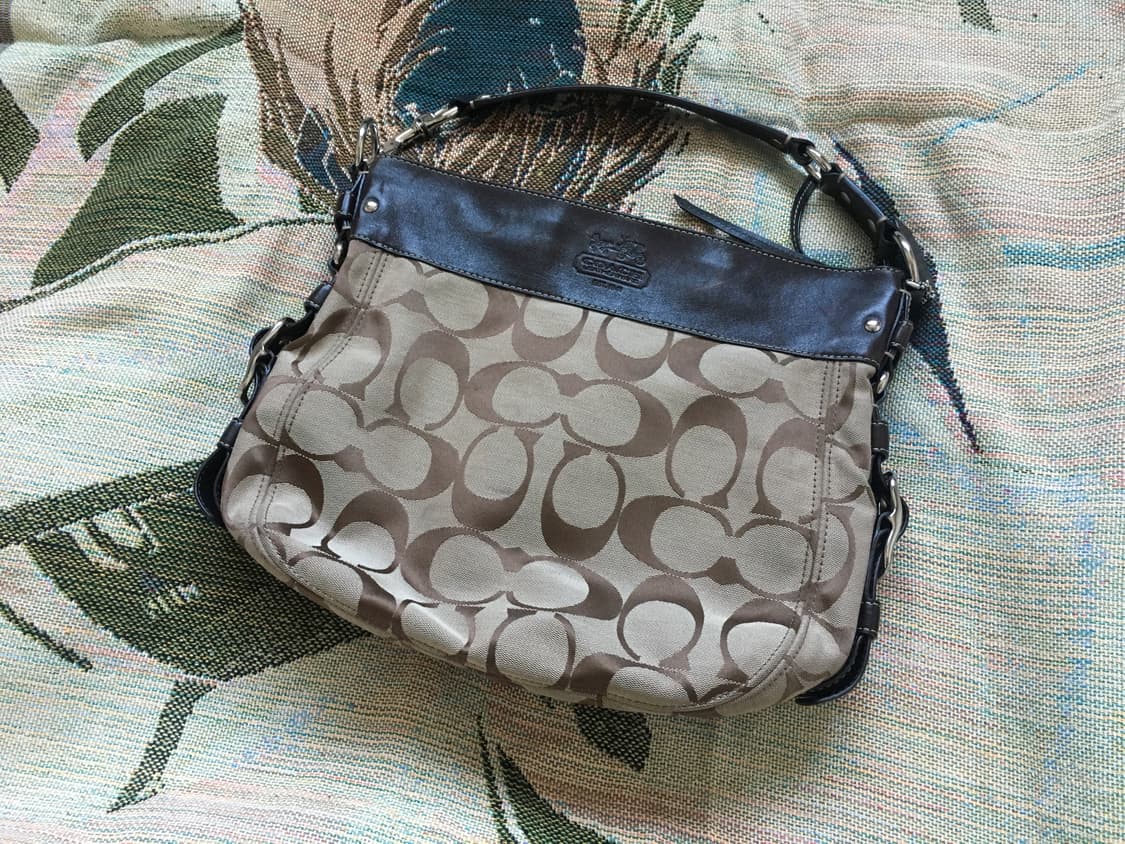 코치 숄더백 상품이미지1