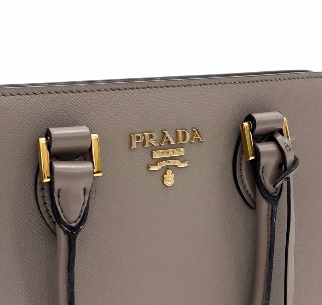 [OS] 프라다 여성 사피아노 소프트 레더 토트백 숄더백 클레이 그레이 상품이미지7