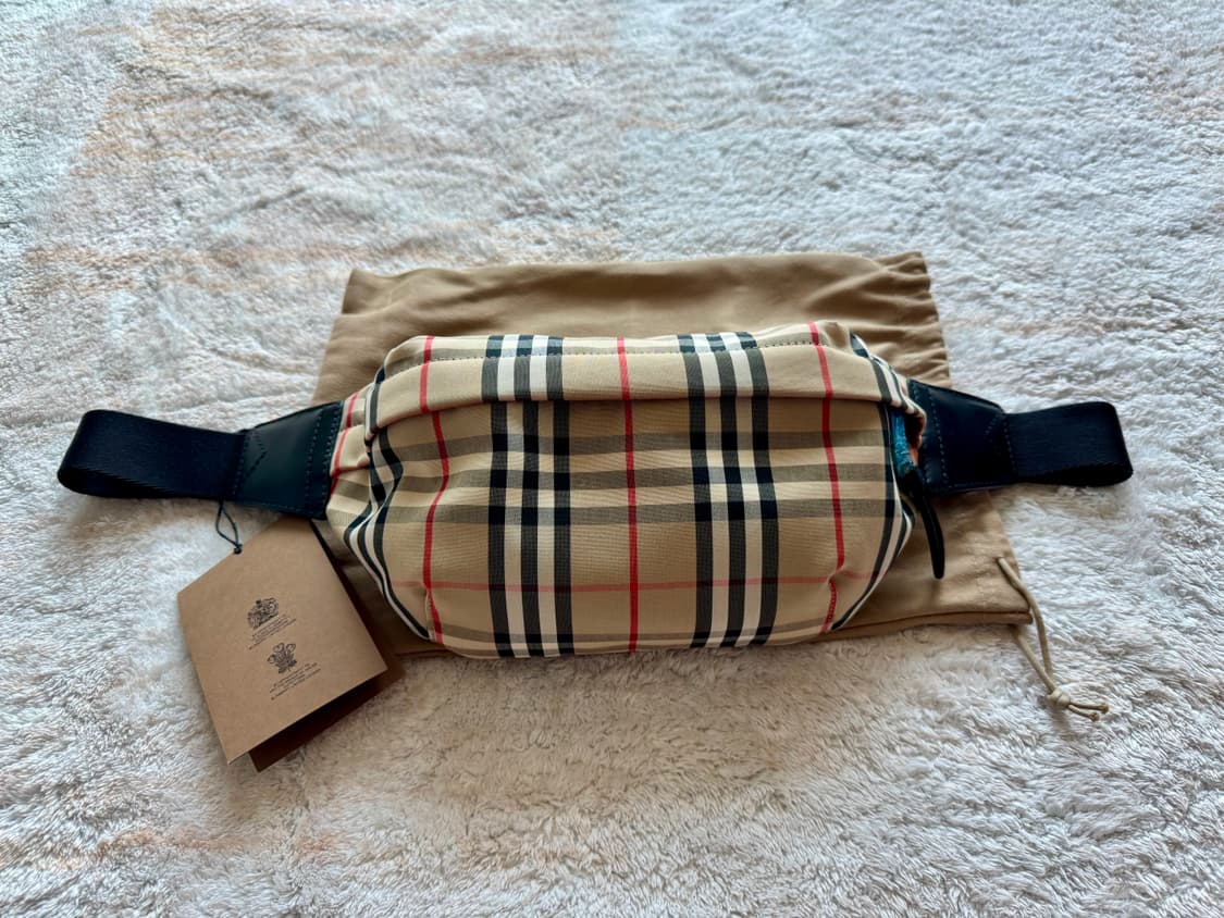 버버리 빈티지 체크 범백 미디엄 벨트백 801043 상품이미지1