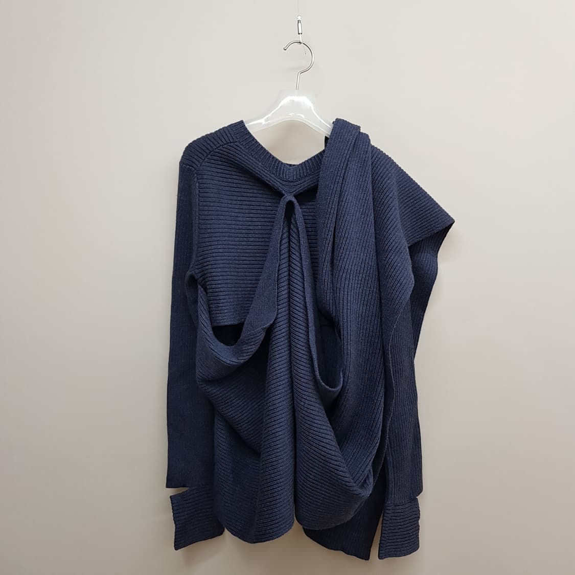 헬무트랭 네이비 드레이프 언밸런스 니트 S사이즈 상품이미지6