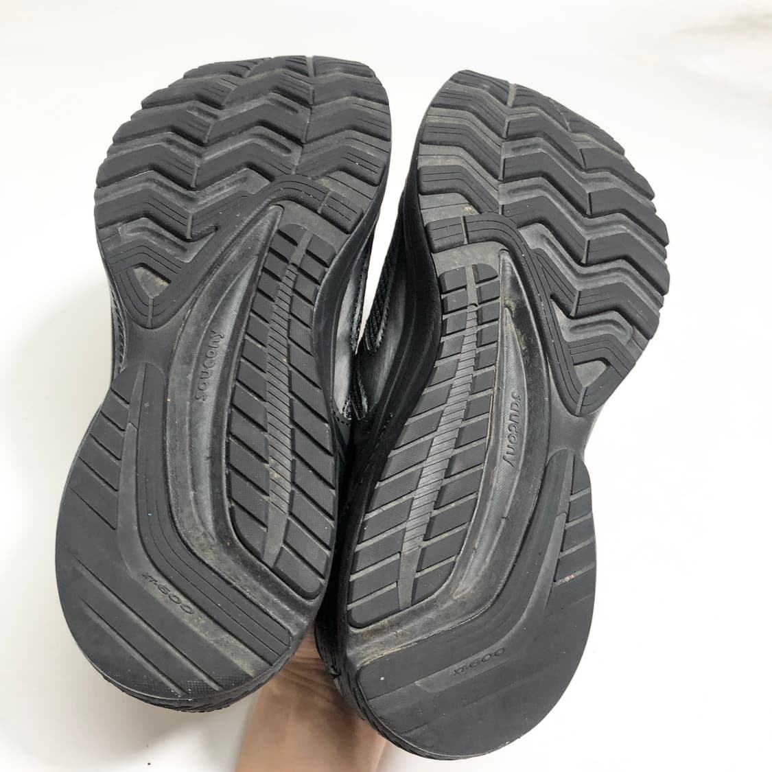 써코니 코히즌 14 런닝화 260 상품이미지7