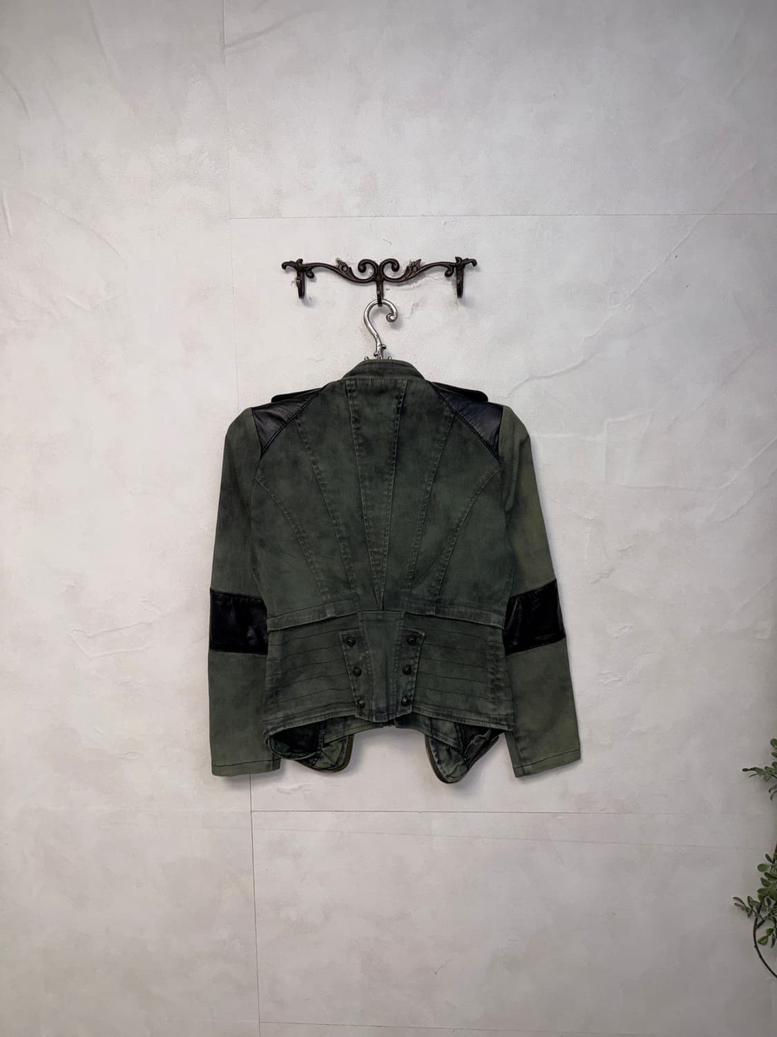 Washing green denim stud zipper rider jk 상품이미지4