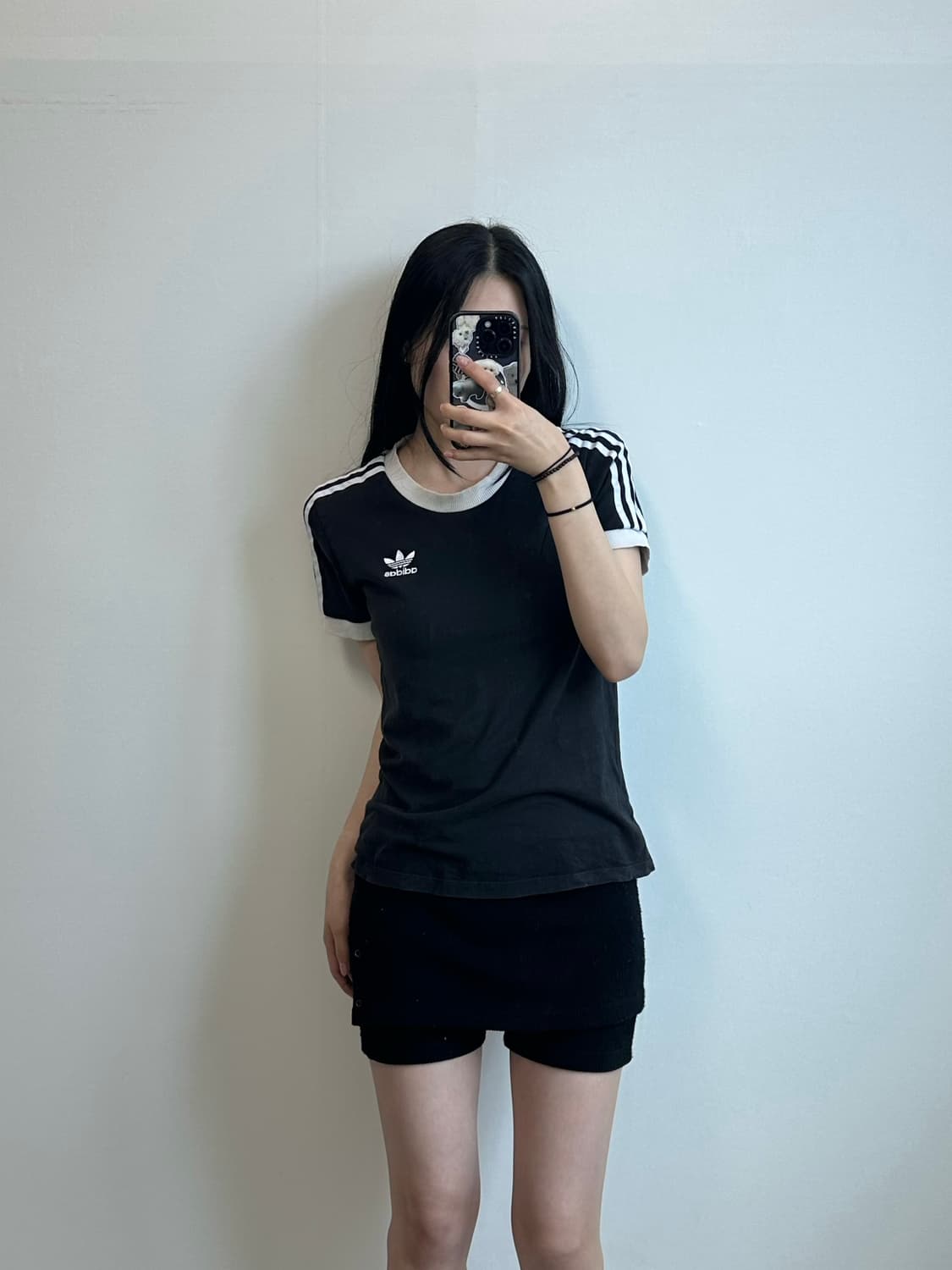 아디다스 자수로고 블랙 반팔 링거 티셔츠 상품이미지1