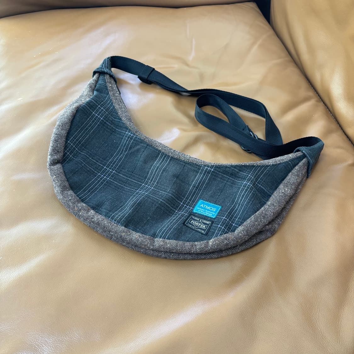 PORTER ATMOS 포터 아트모스 크로스백 가방 상품이미지1